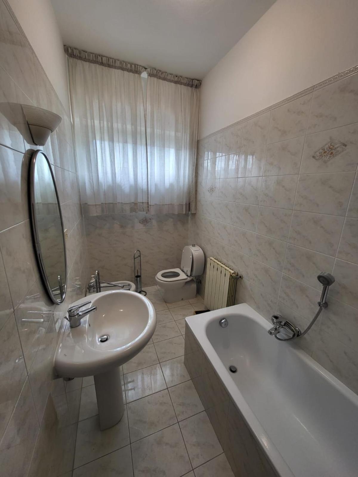 Appartamento Ampio E Luminoso Camaiore Ngoại thất bức ảnh